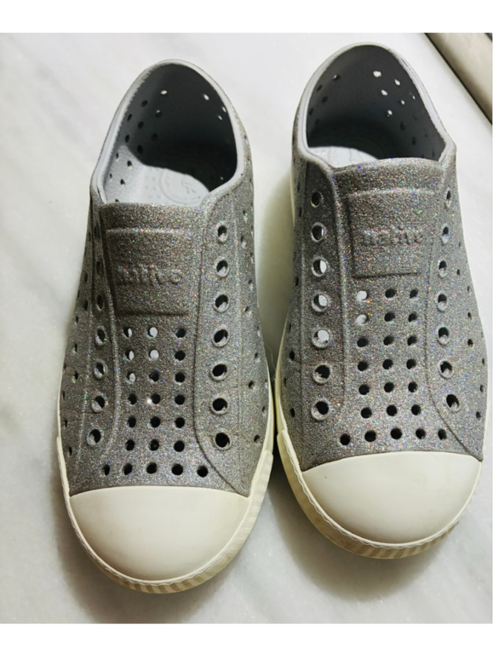 Native Jefferson Glitter Sneakers Silver White Size 12